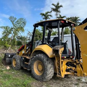 420F2 IT BACKHOE LOADER